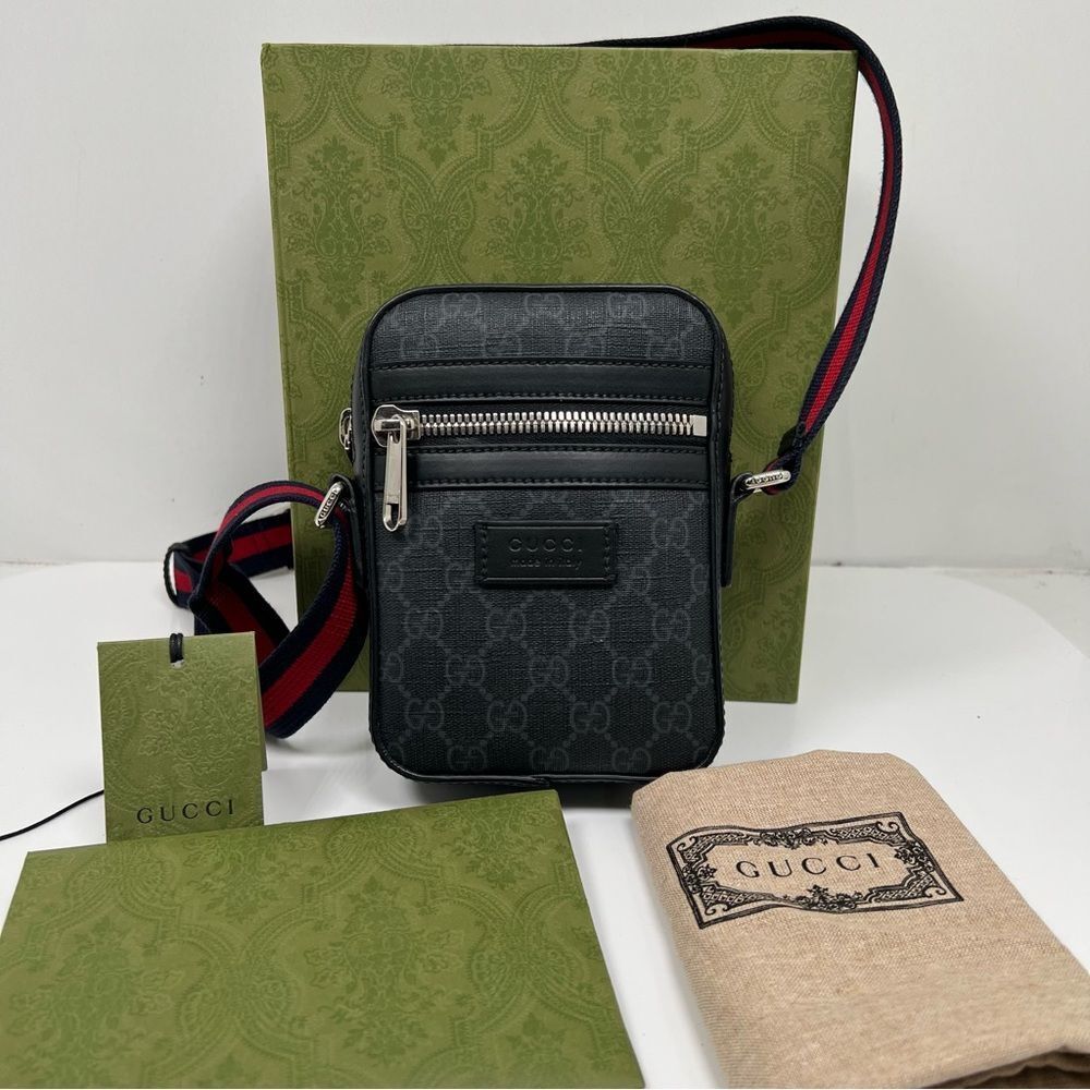 Gucci GG Supreme Canvas Mini Messenger Crossbody Bag Men